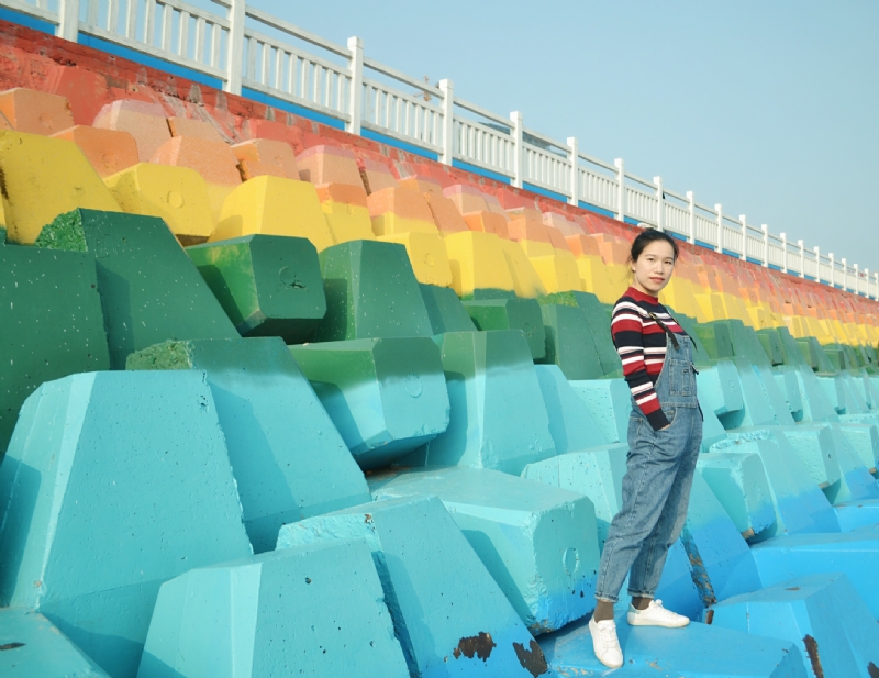 小艾樱樱的第一张照片--香港上门女婿服务网