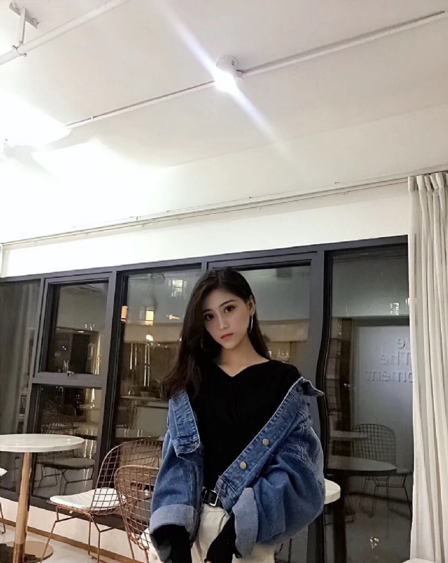爱笑的眼睛的第一张照片--香港上门女婿服务网