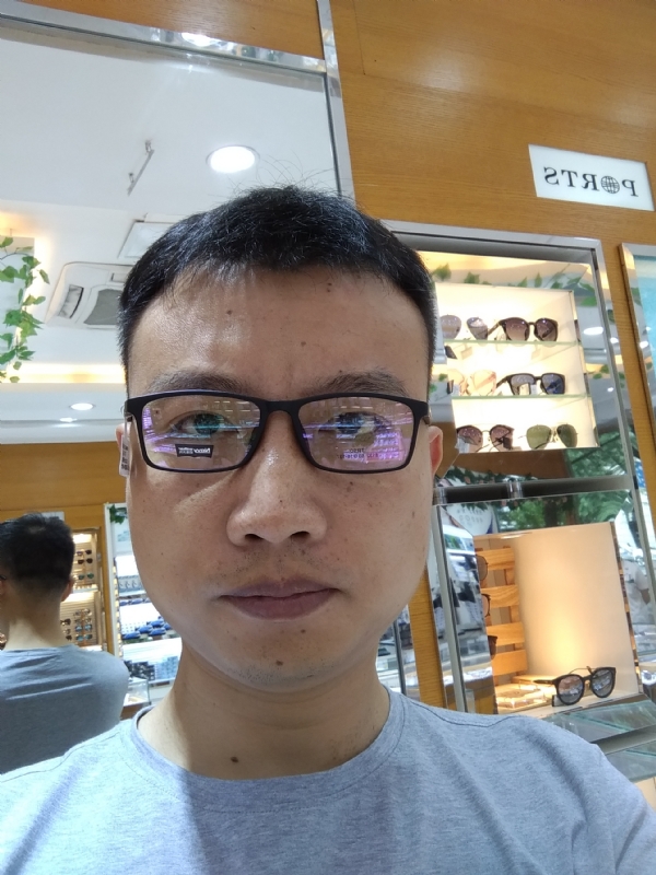 冰羽蓝的第一张照片--香港上门女婿服务网