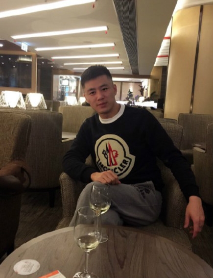吴辉的第一张照片--香港上门女婿服务网