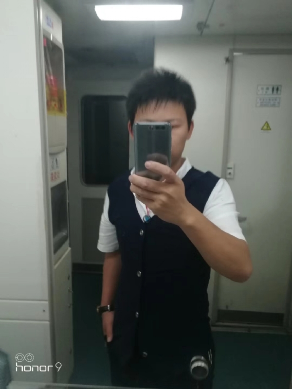 阳光下de幸福的第一张照片--香港上门女婿服务网