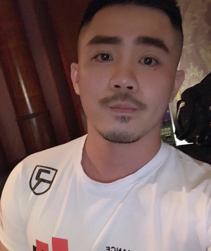 岁月的第二张照片--香港上门女婿服务网